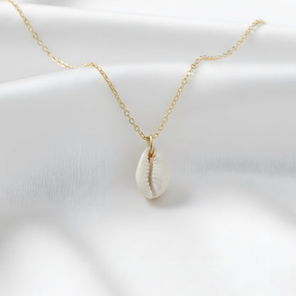 Shell Pendant Necklace